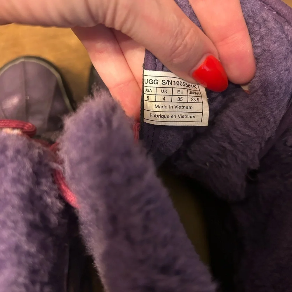 UGG Australia Girl’s Purple Rubber Sole Winter Boots Waterproof Girls 5